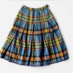 Rare find authentic 1950s Jackfin plaid pleated midi skirt 🤎